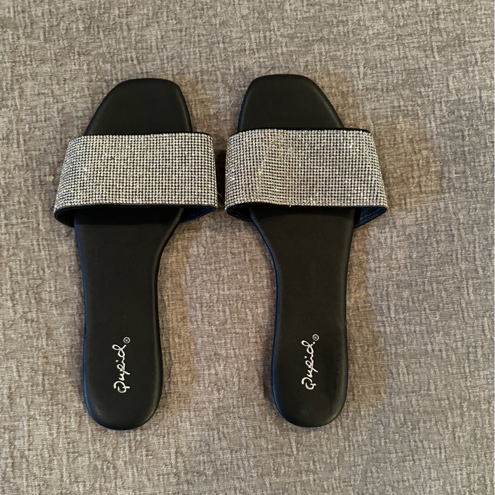 Qupid Boutique brand. Size 8.5